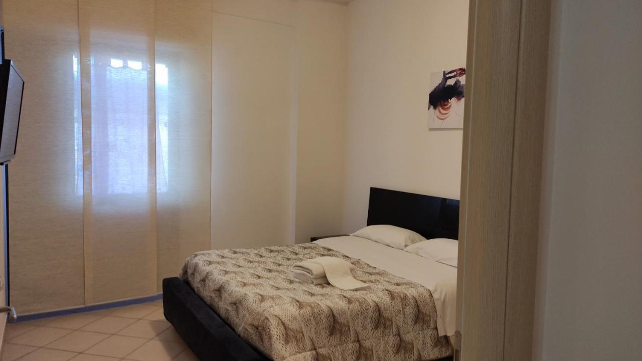 Lorenzo B&B House Battipaglia Eksteriør bilde